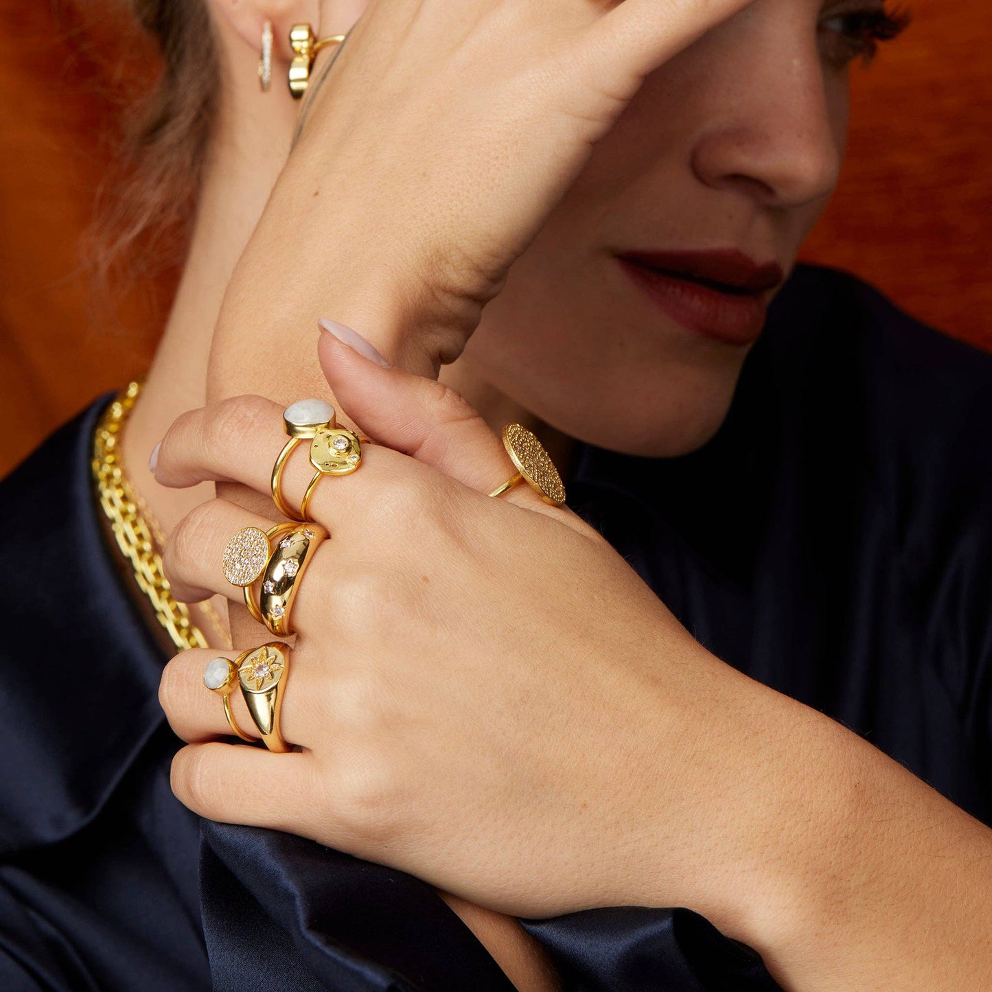 Tully Oversize Crystal Disc Gold Ring