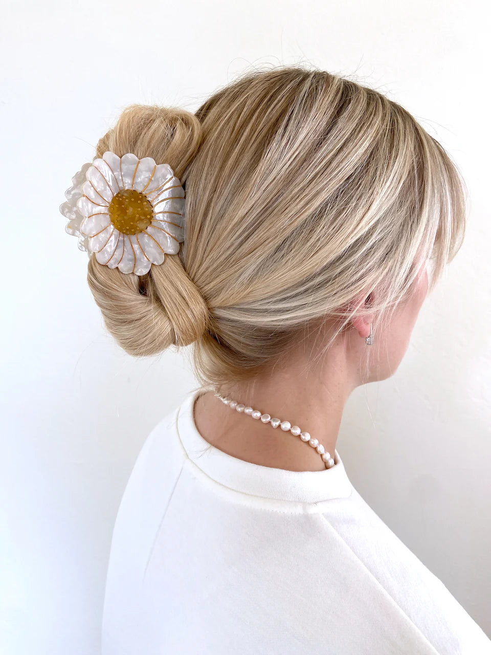 Hand-Painted Daisy Flower Claw Hair Clip