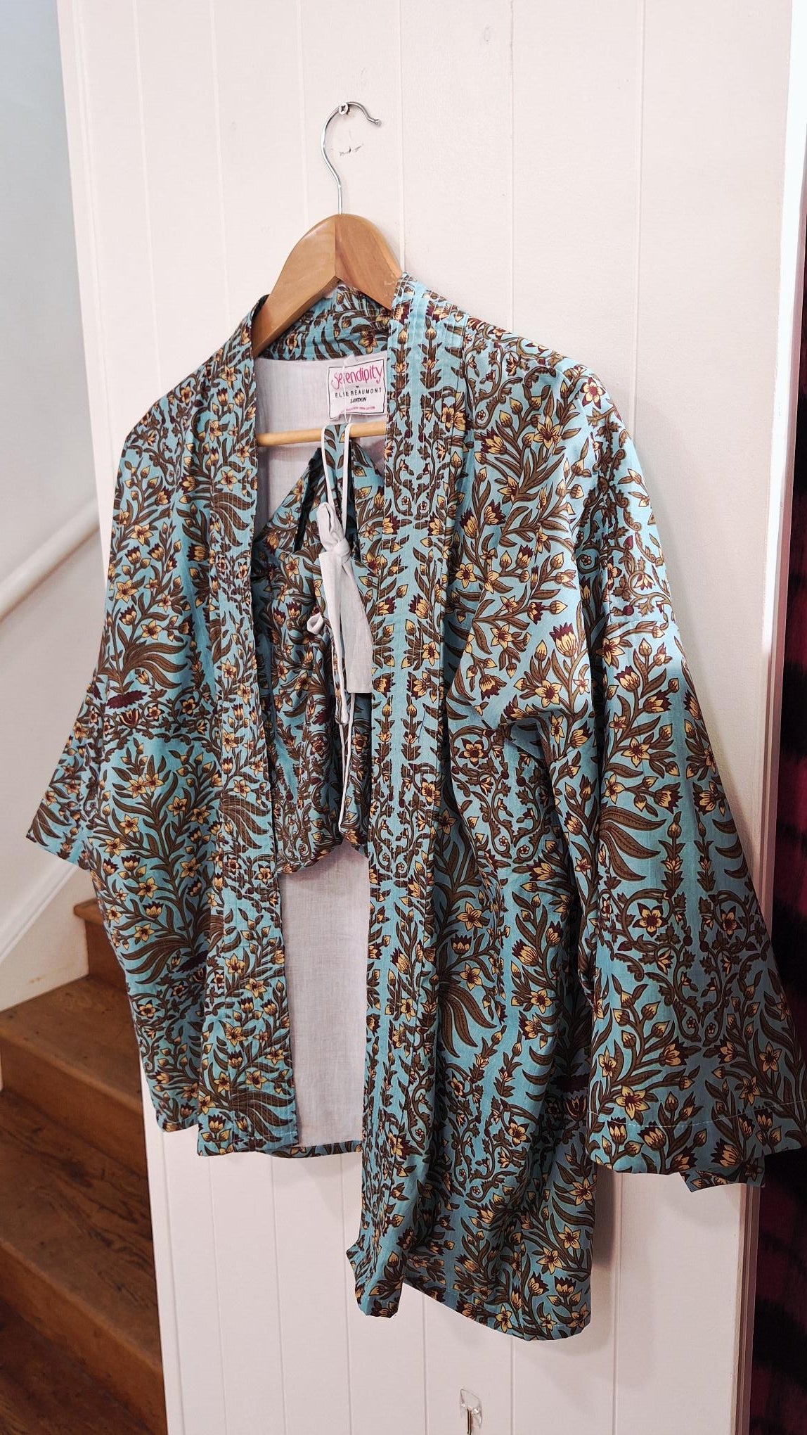 Short Kimono in Blue Baroque