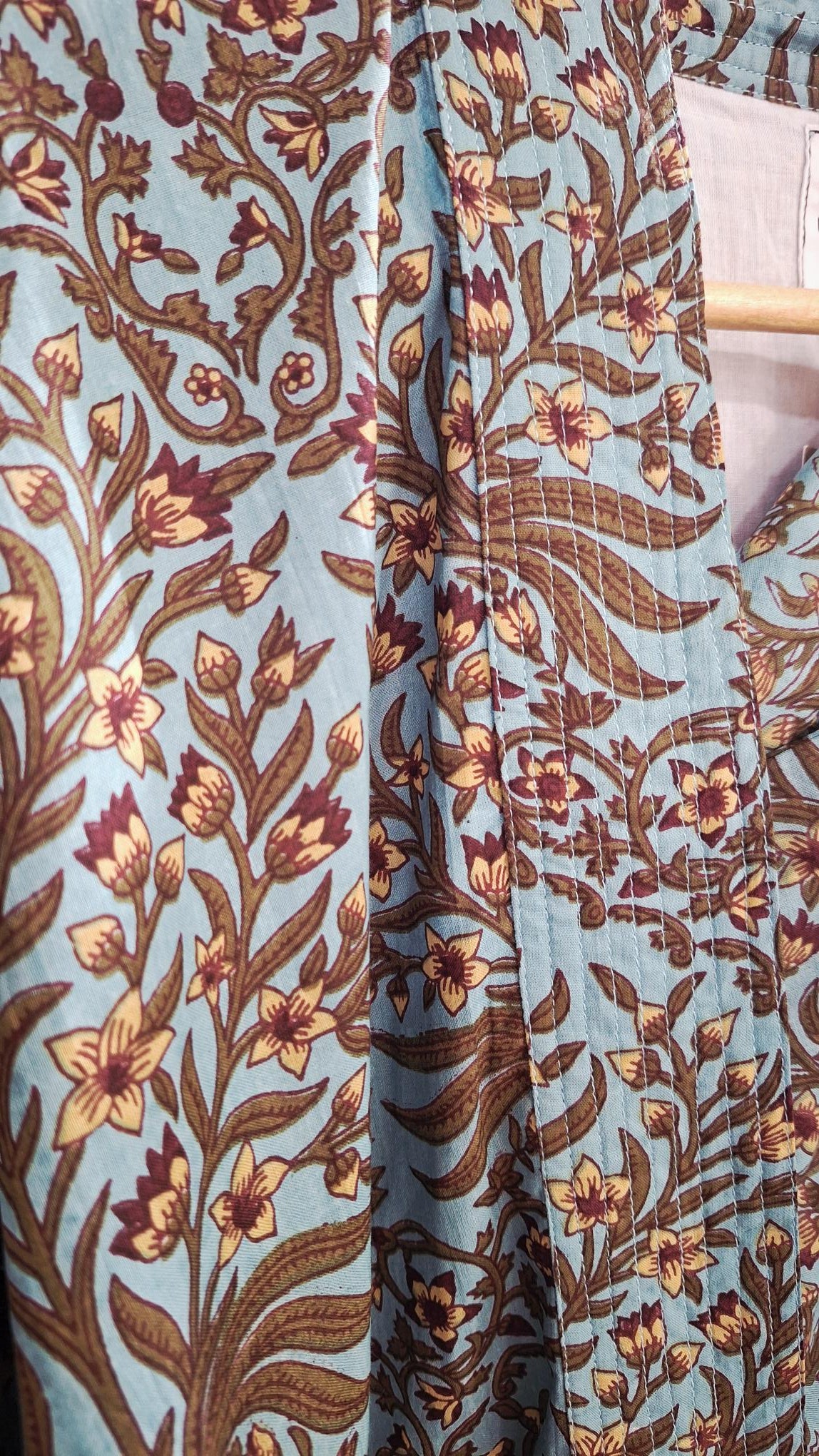 Short Kimono in Blue Baroque