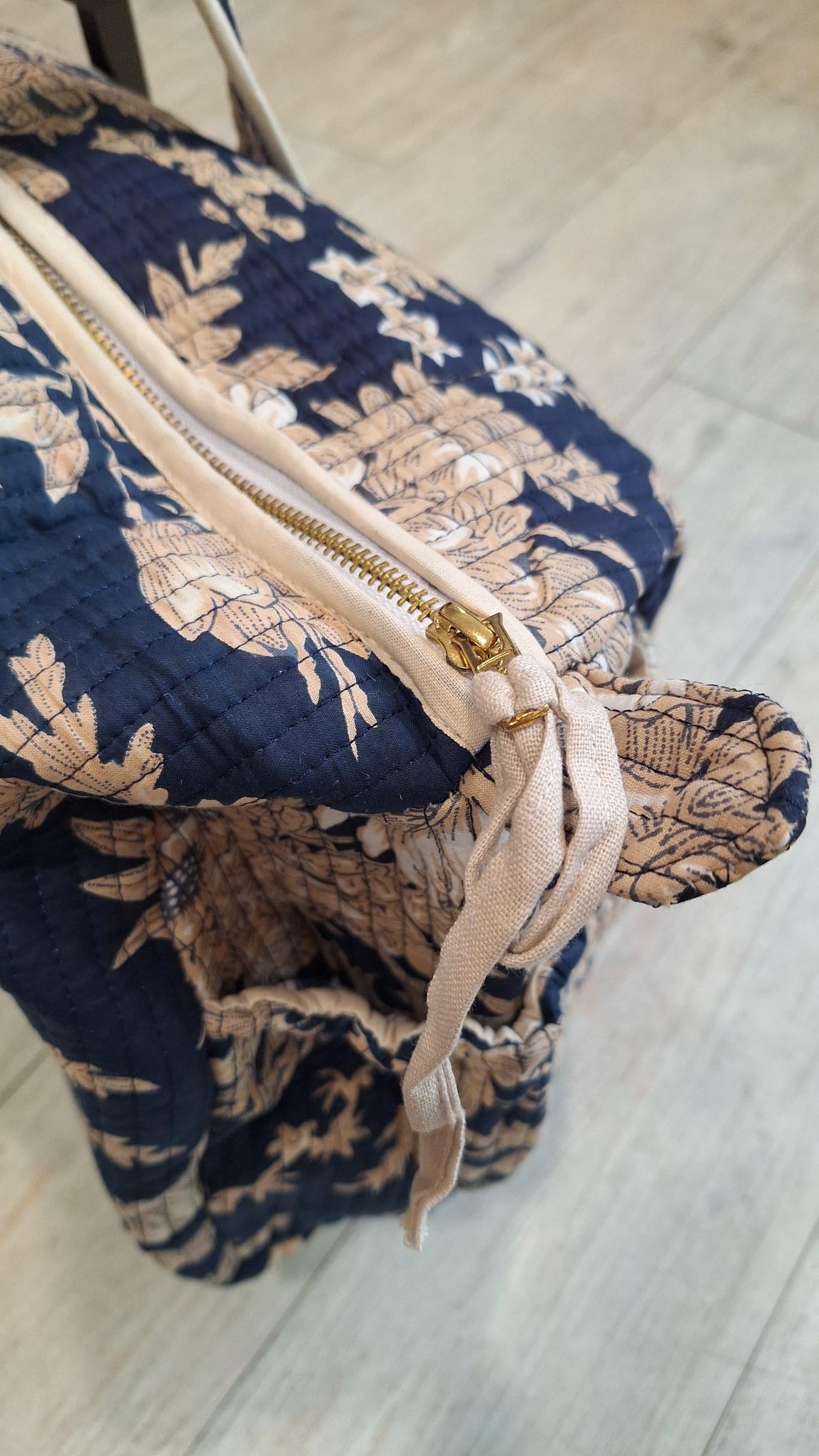Serendipity Duffle Bag in Midnight Blossom
