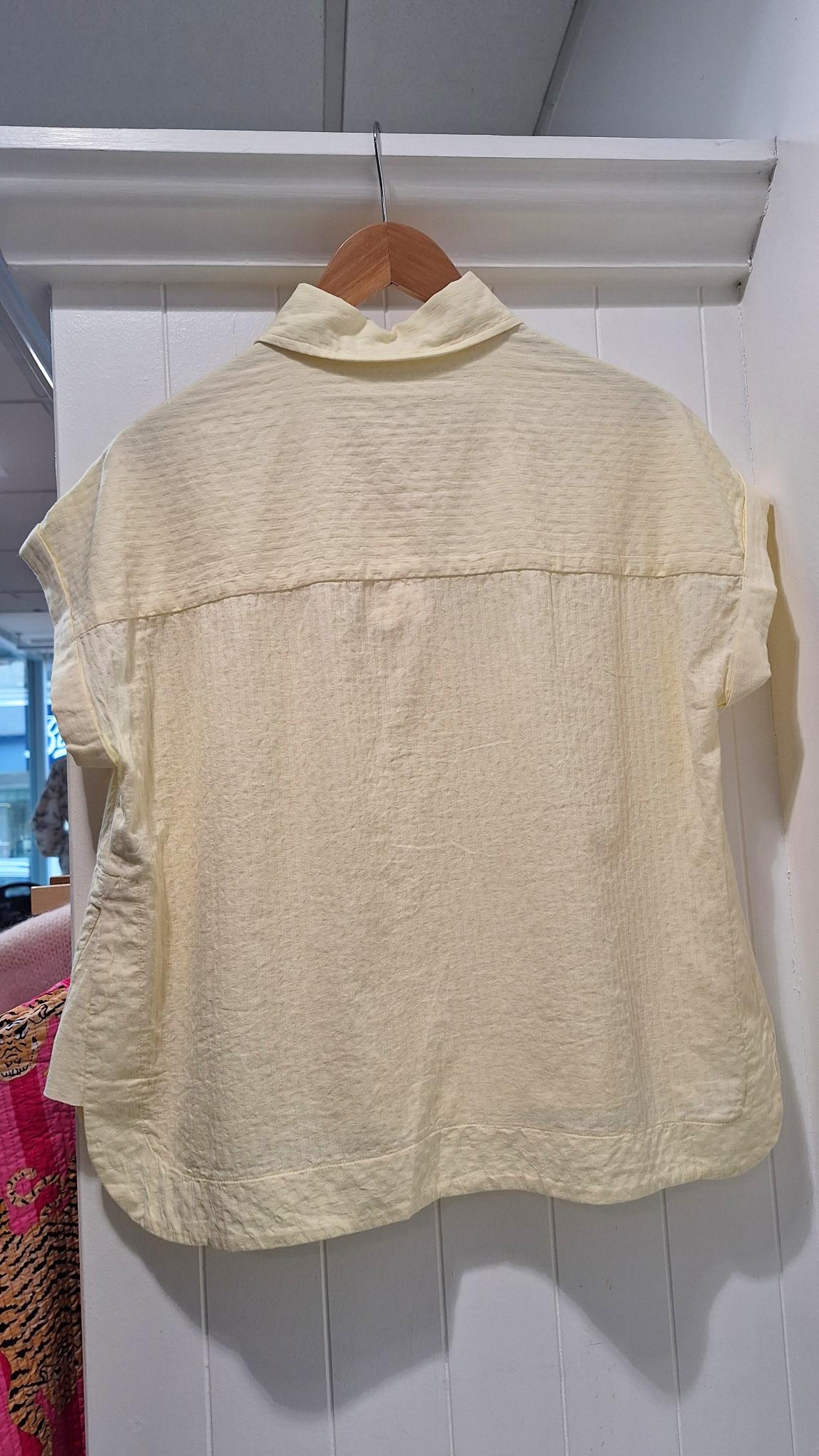 Brizea Shirt in Butter