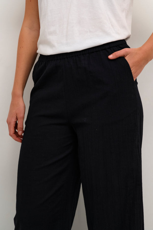 KApauline Trousers in Black