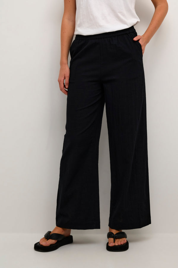 KApauline Trousers in Black