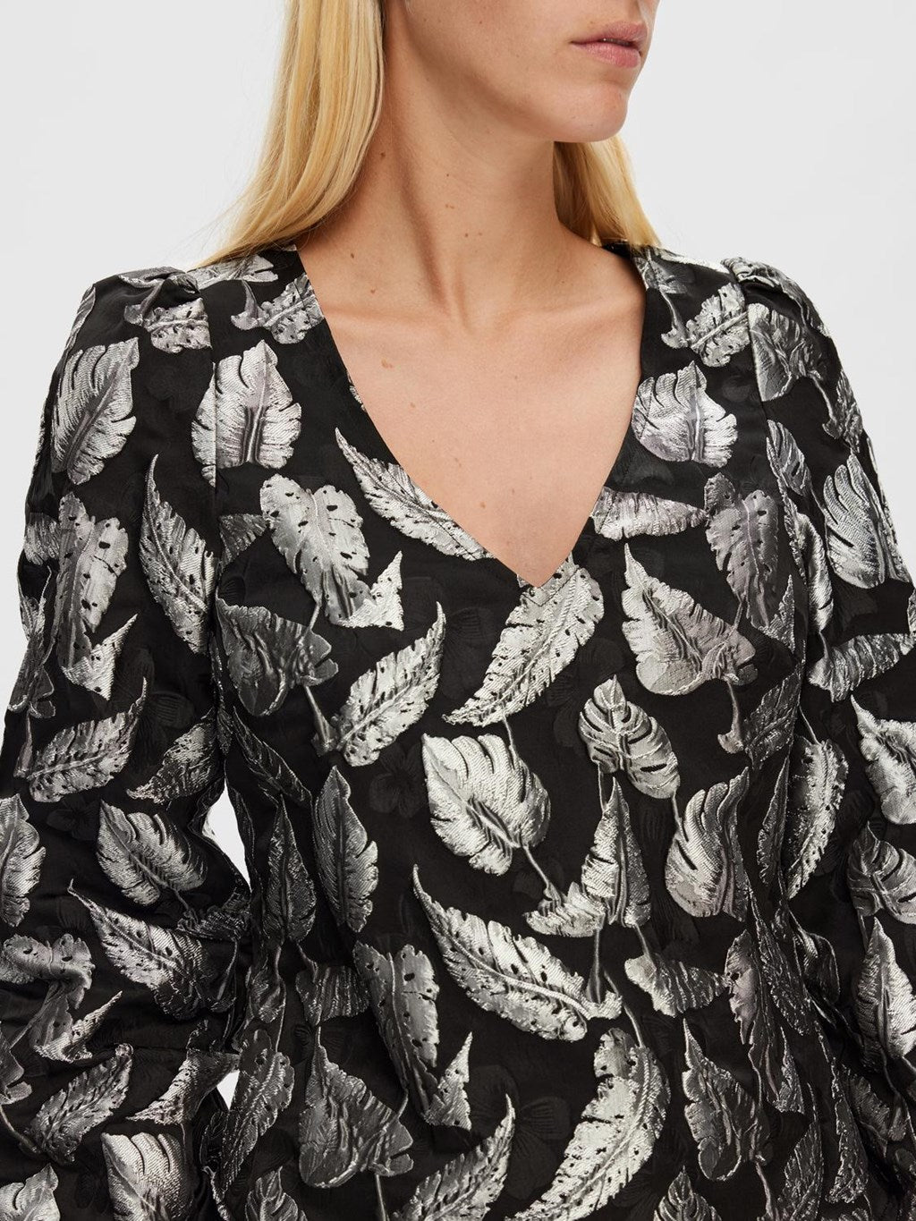 SLFPAULA Silver Leaf Jacquard Jacket Top