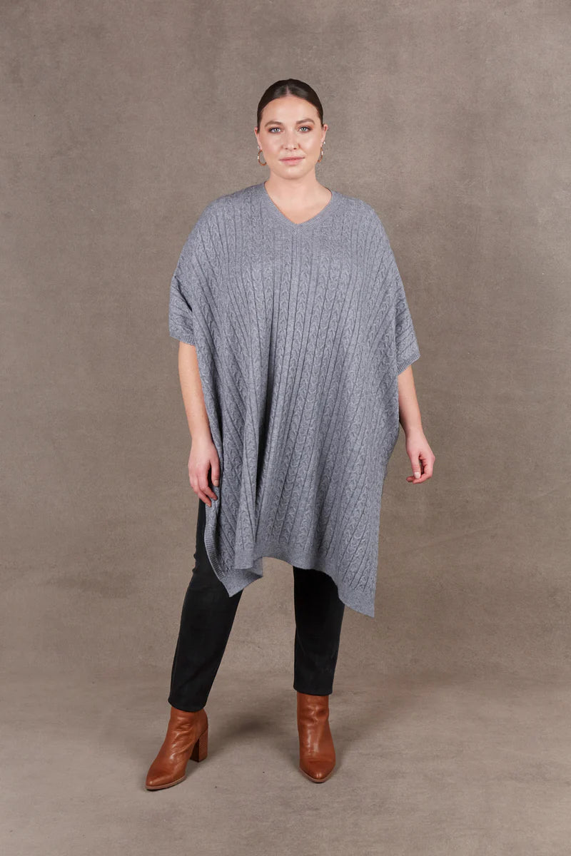 Alawa Cable Poncho in Smoke