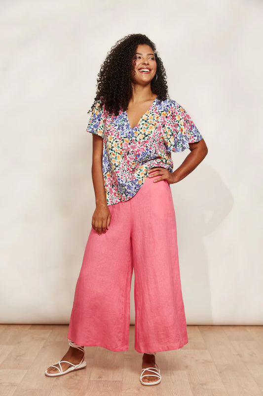 Halcyon Cropped Trousers in Bright Pink