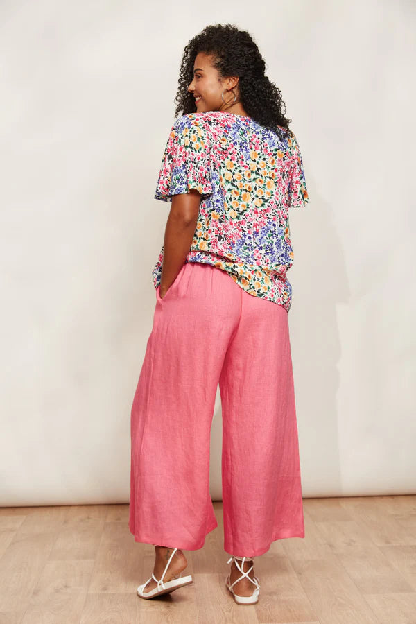 Halcyon Cropped Trousers in Bright Pink