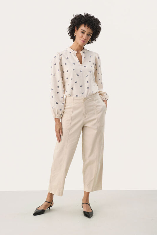 Netta Cropped Trousers in French Oak