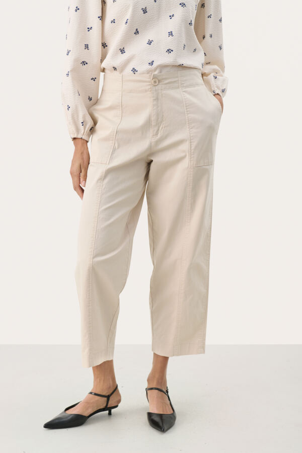 Netta Cropped Trousers in French Oak