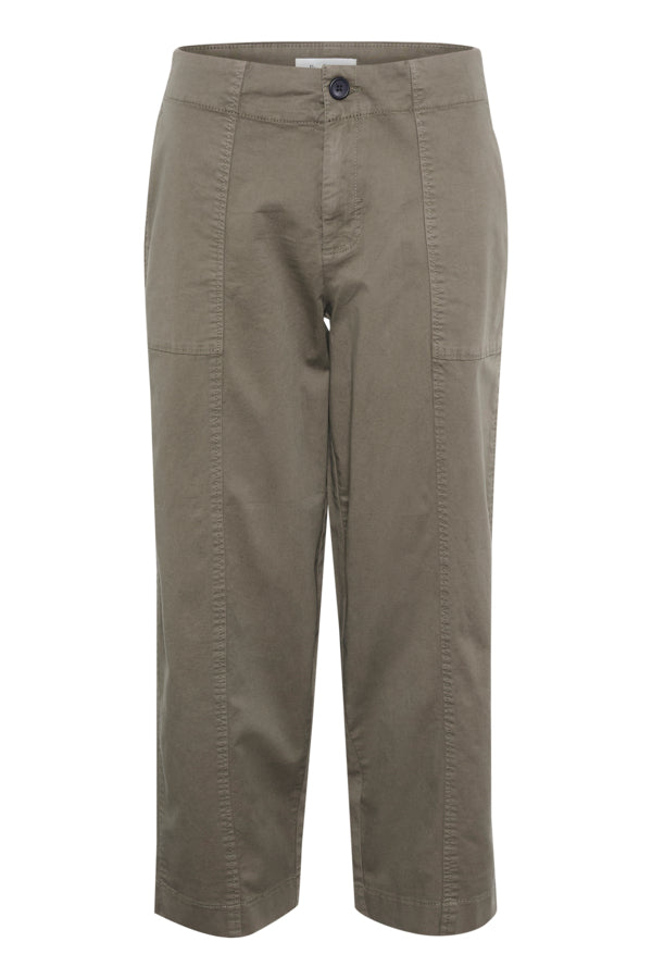 Netta Cropped Trousers in Kalamata Green