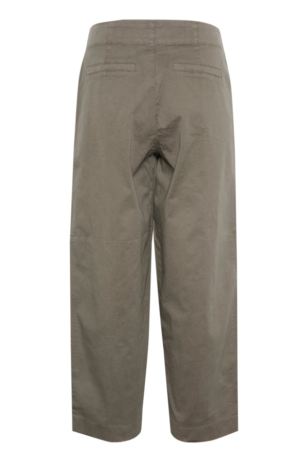 Netta Cropped Trousers in Kalamata Green