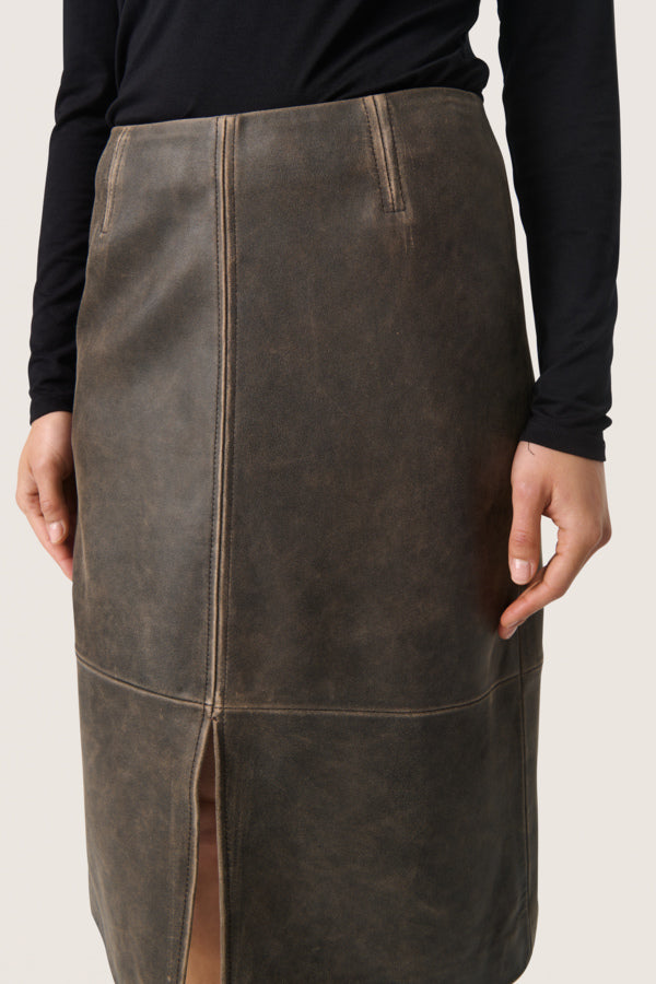 SLFiorella Leather Skirt in Worn Down Black