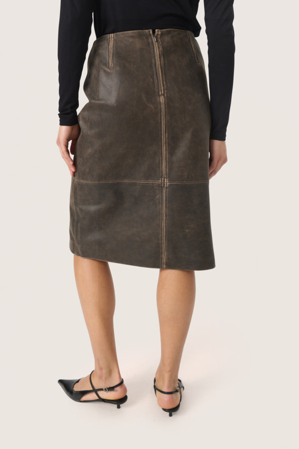 SLFiorella Leather Skirt in Worn Down Black
