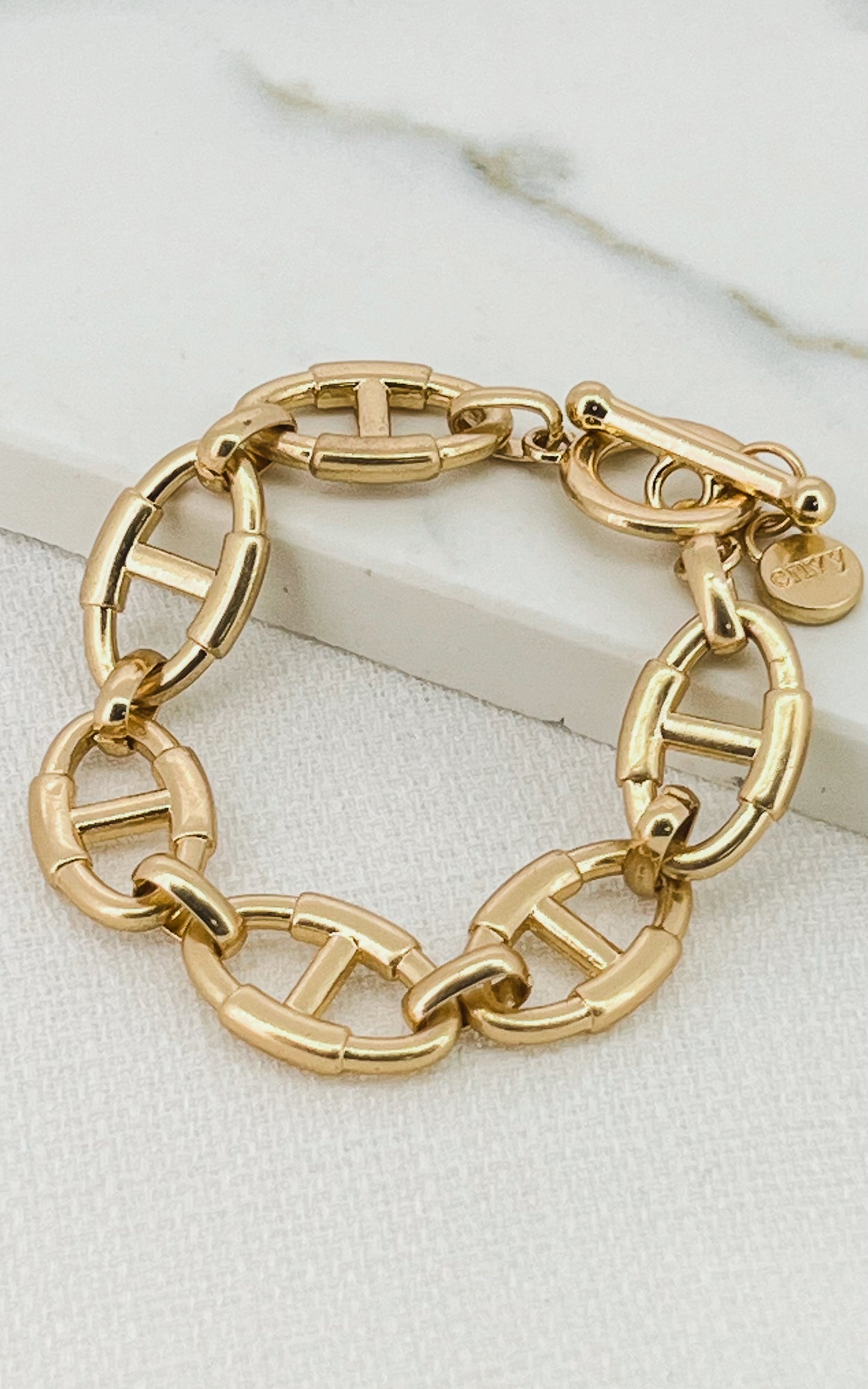 Gold Link T-bar Bracelet a