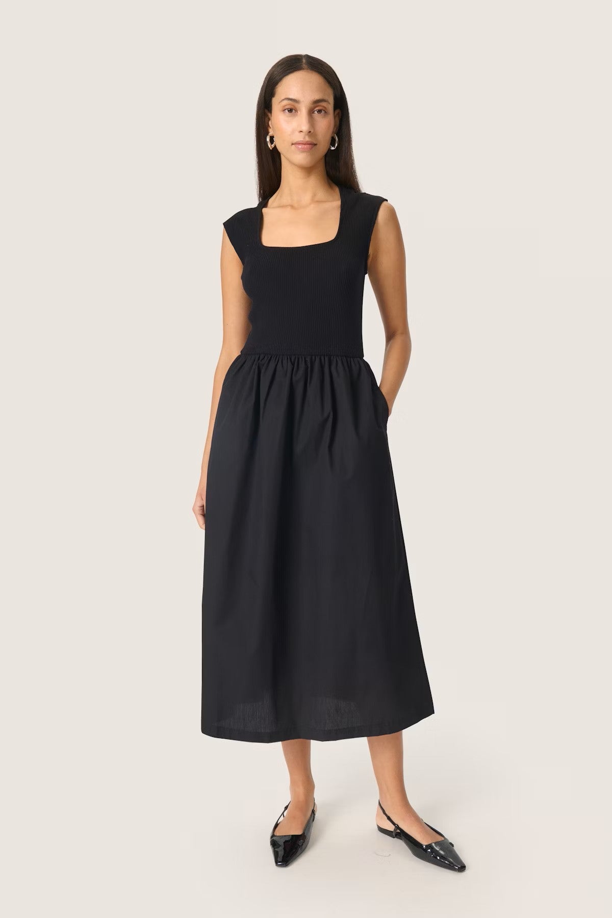 SLSimone Phoebe Dress in Black