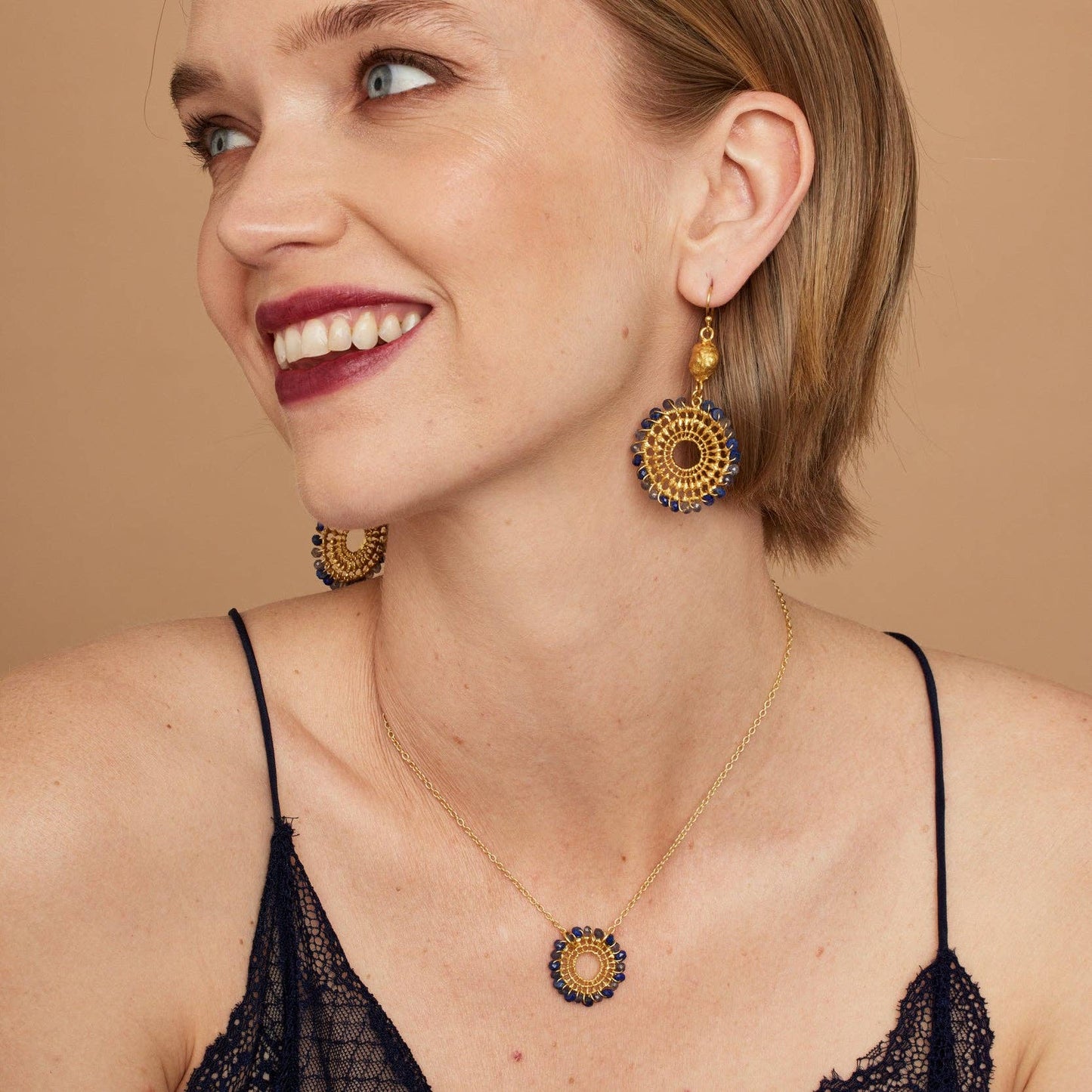 Nelly Necklace Navy