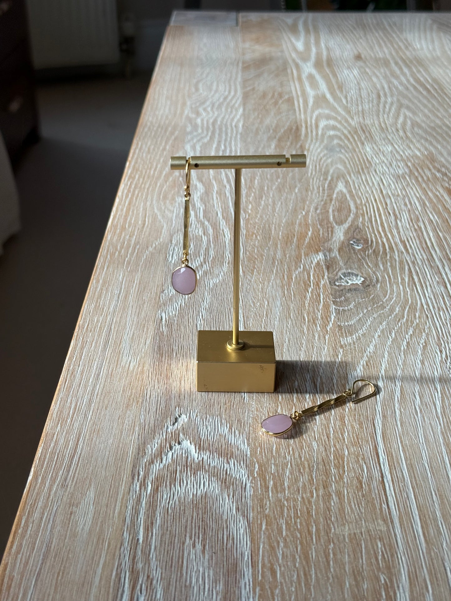 Gold Polished Earrings with Twisted Brass Bar and Pink Chalcedony Stone
