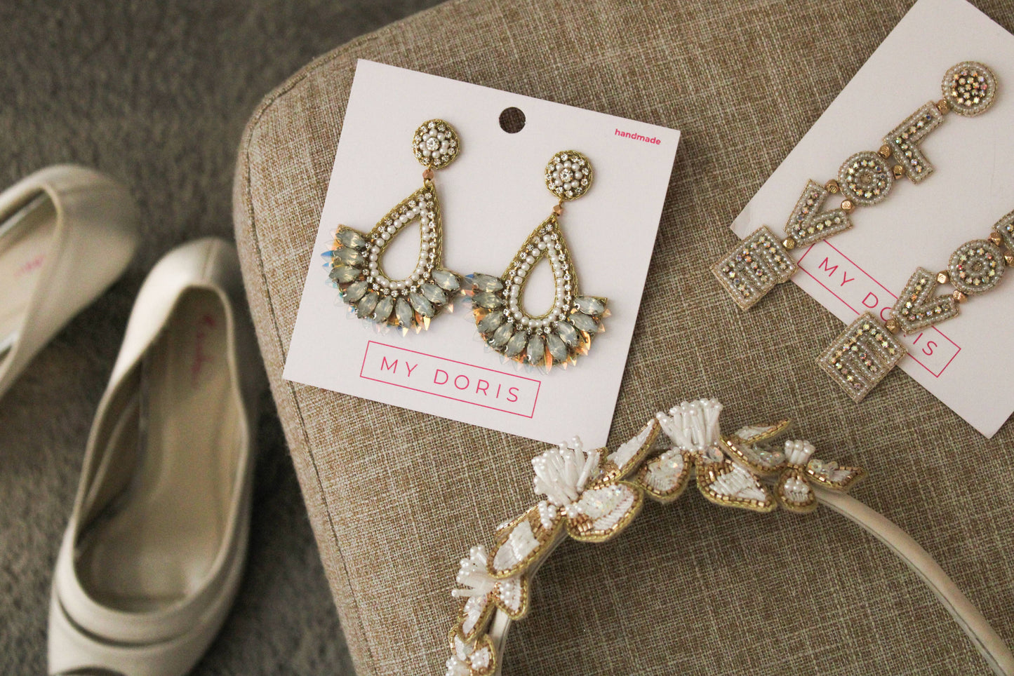 PEARL WHITE TEARDROP EARRING