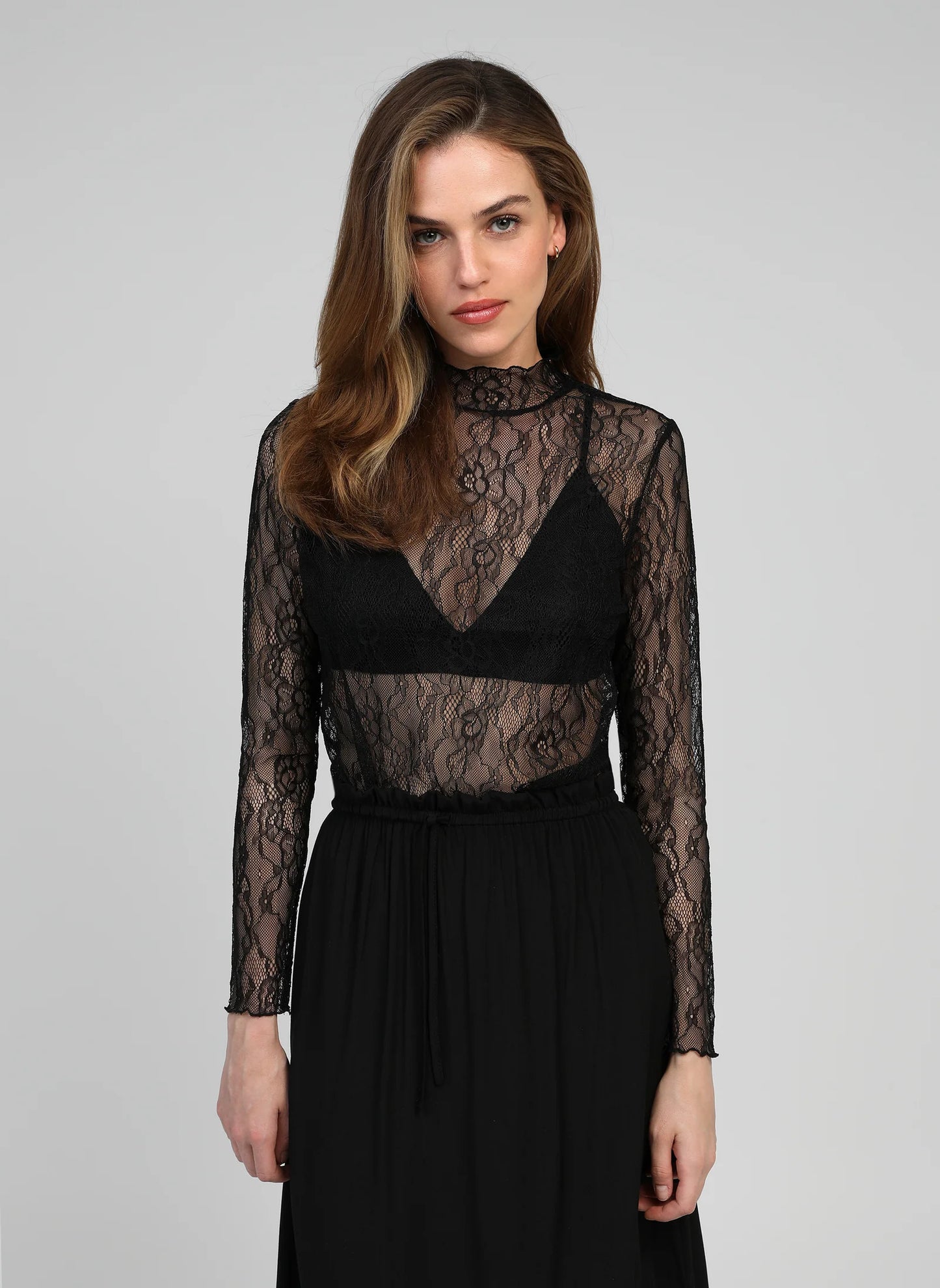 ALIBELY Top in Black