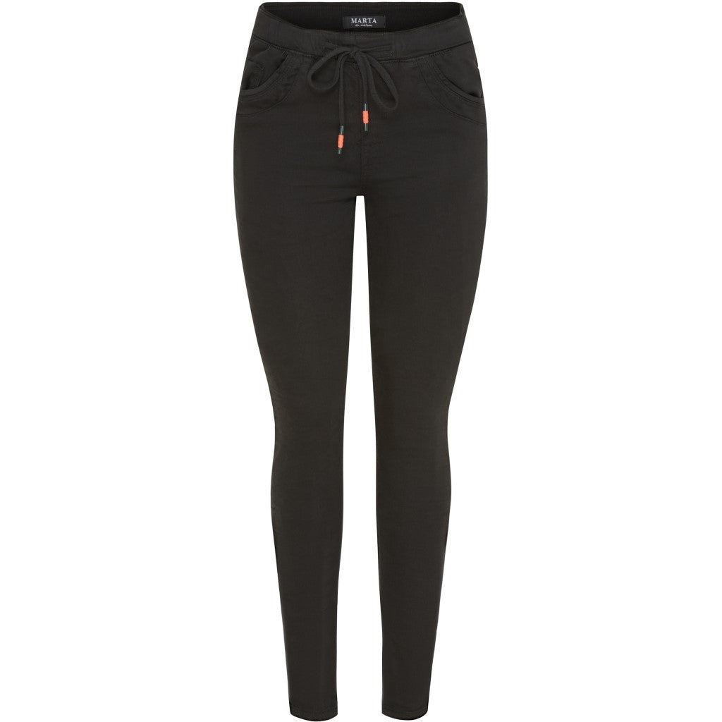 Tina Jeans in Black