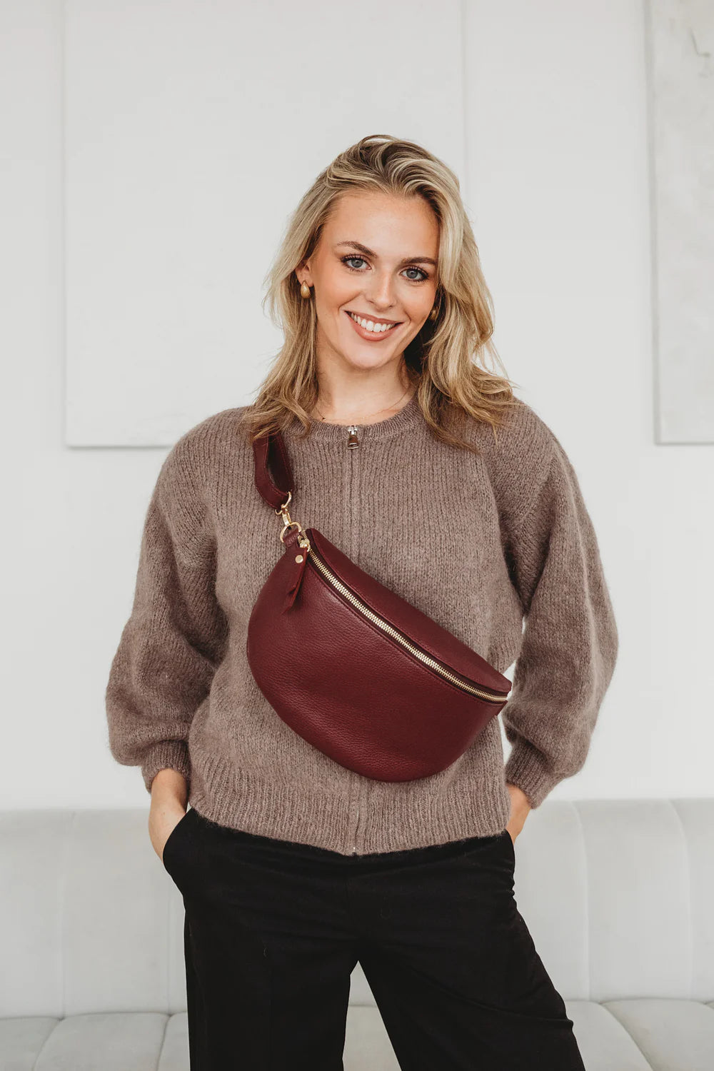 Large Sling Bag in Wine
