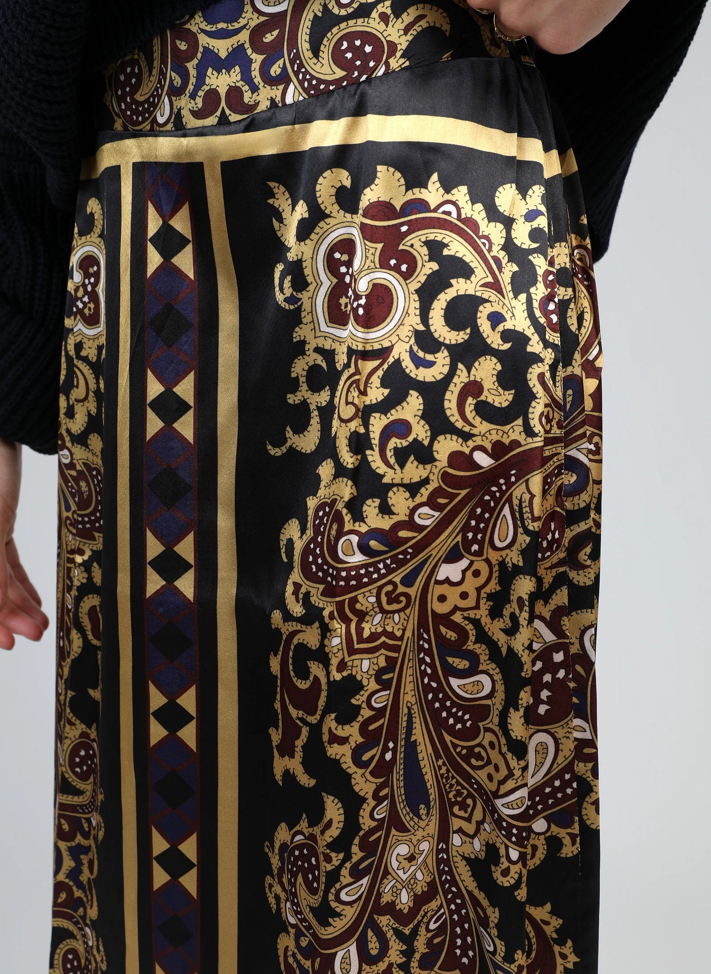 Roby Skirt in Cream and Black