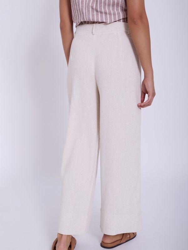 Trousers with Pocket Detail in Sand