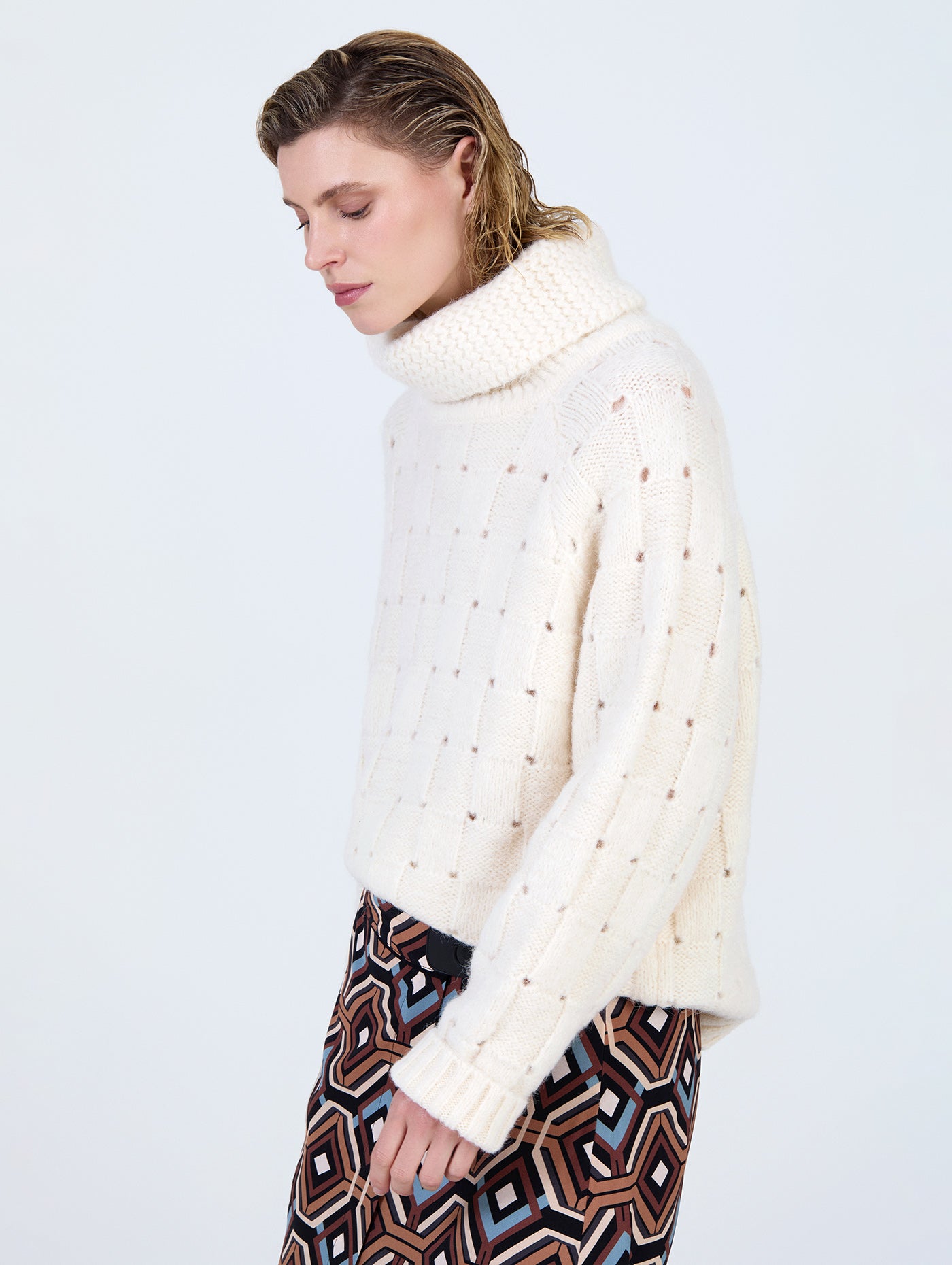Weft Knitted Sweater