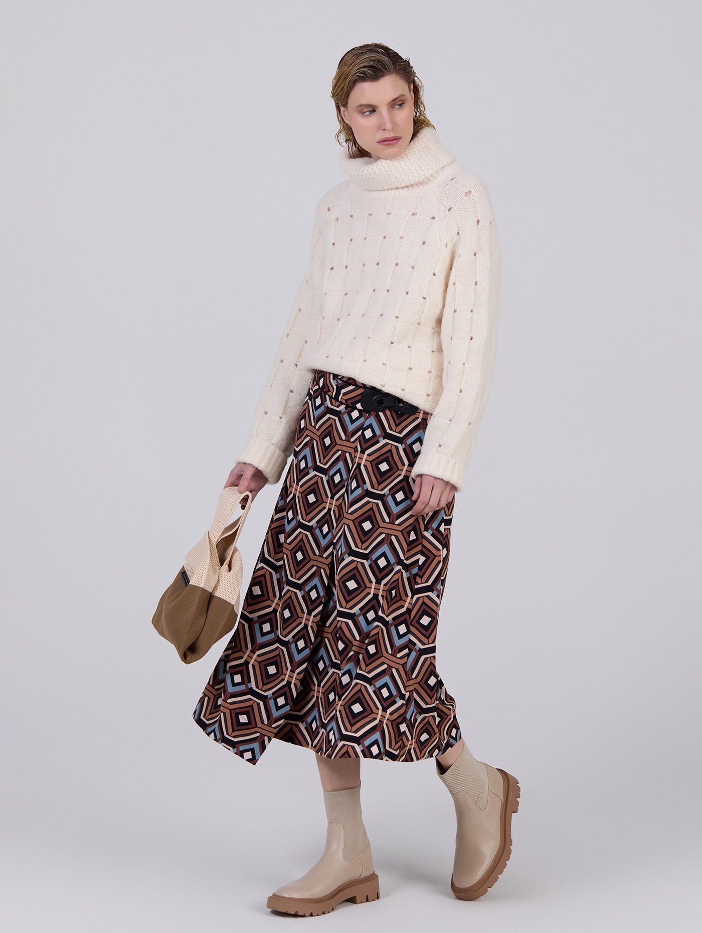 Weft Knitted Sweater