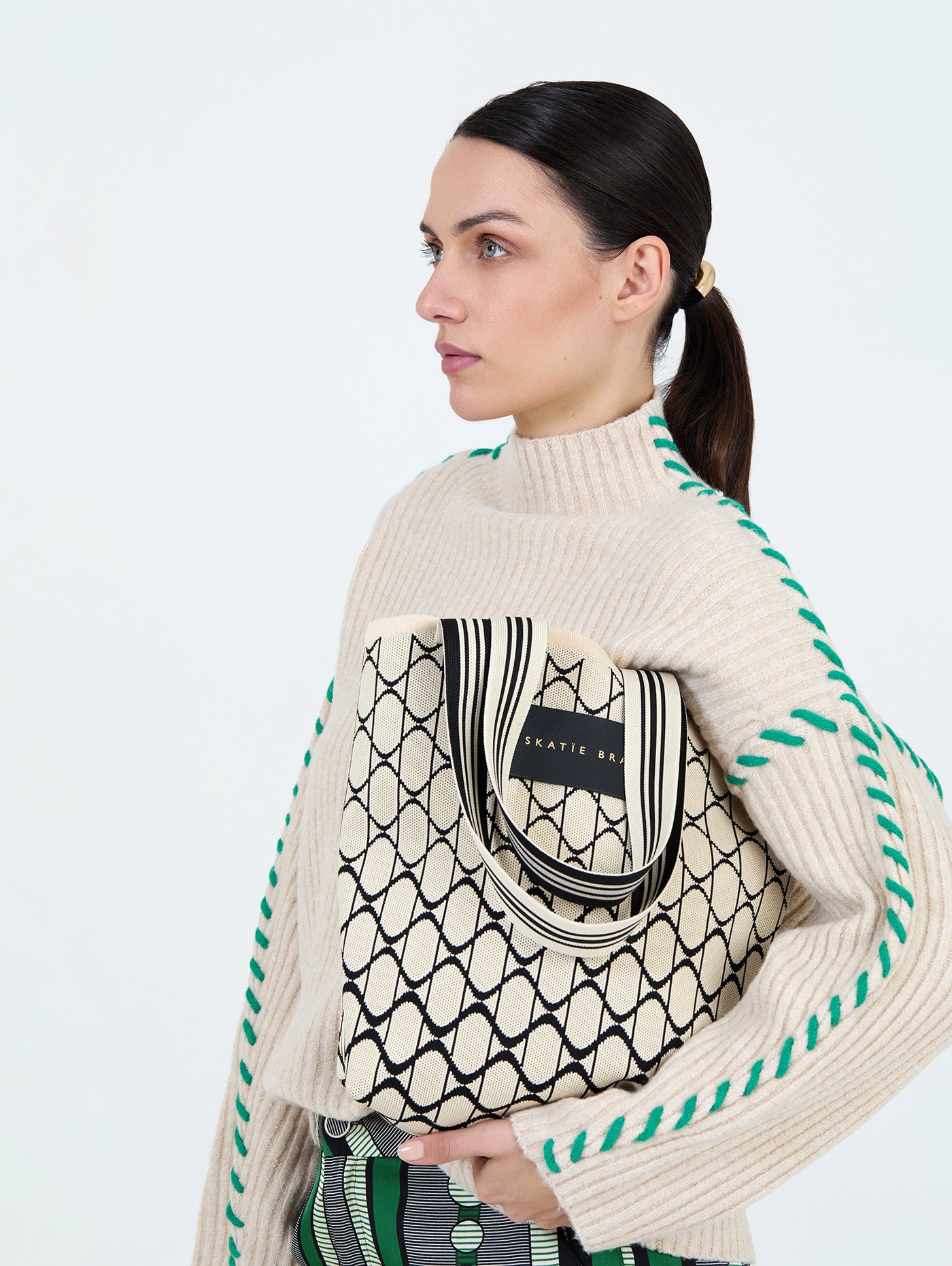 Contrast Embroidered Sweater in Cream and Green