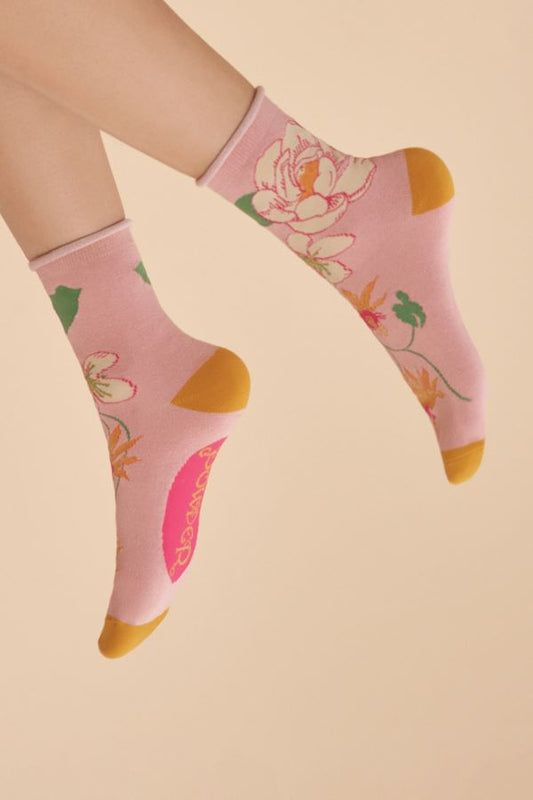 Tropical Flora Ankle Socks - Petal