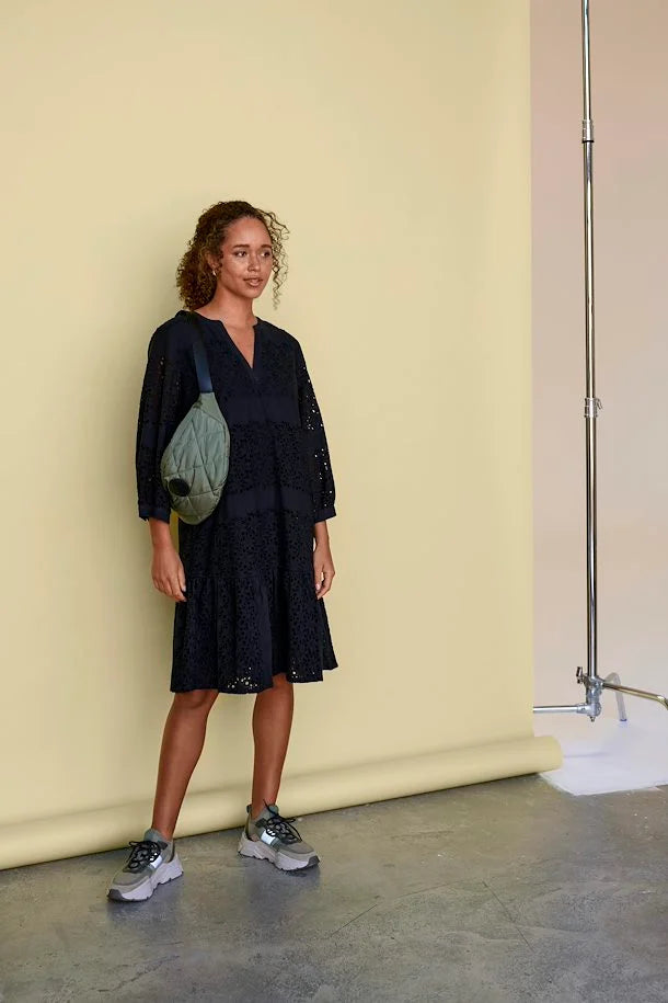 KAsiruia Dress