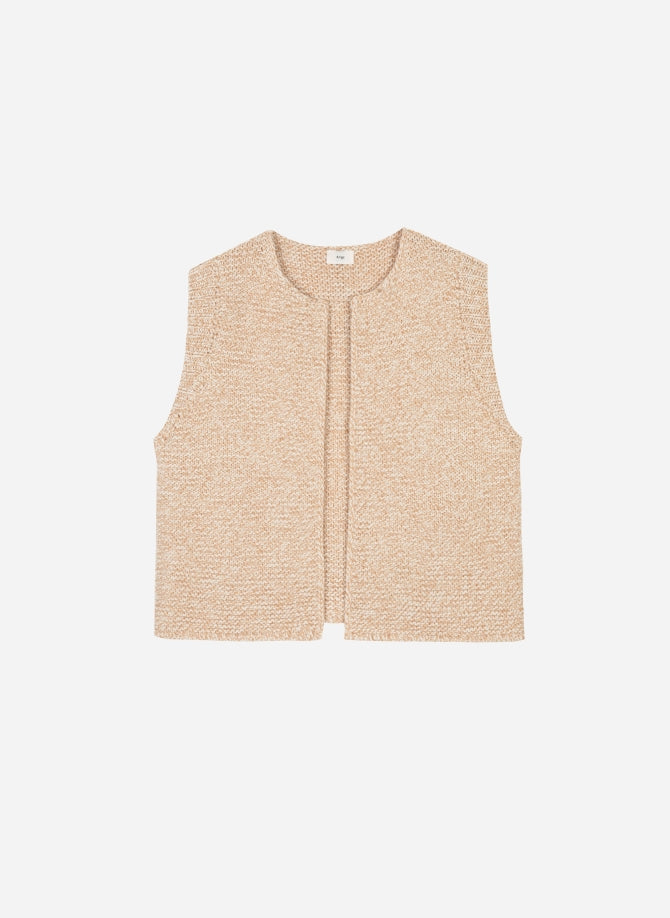 LEGRINGOU Sleeveless Knitted Cardigan in Beige