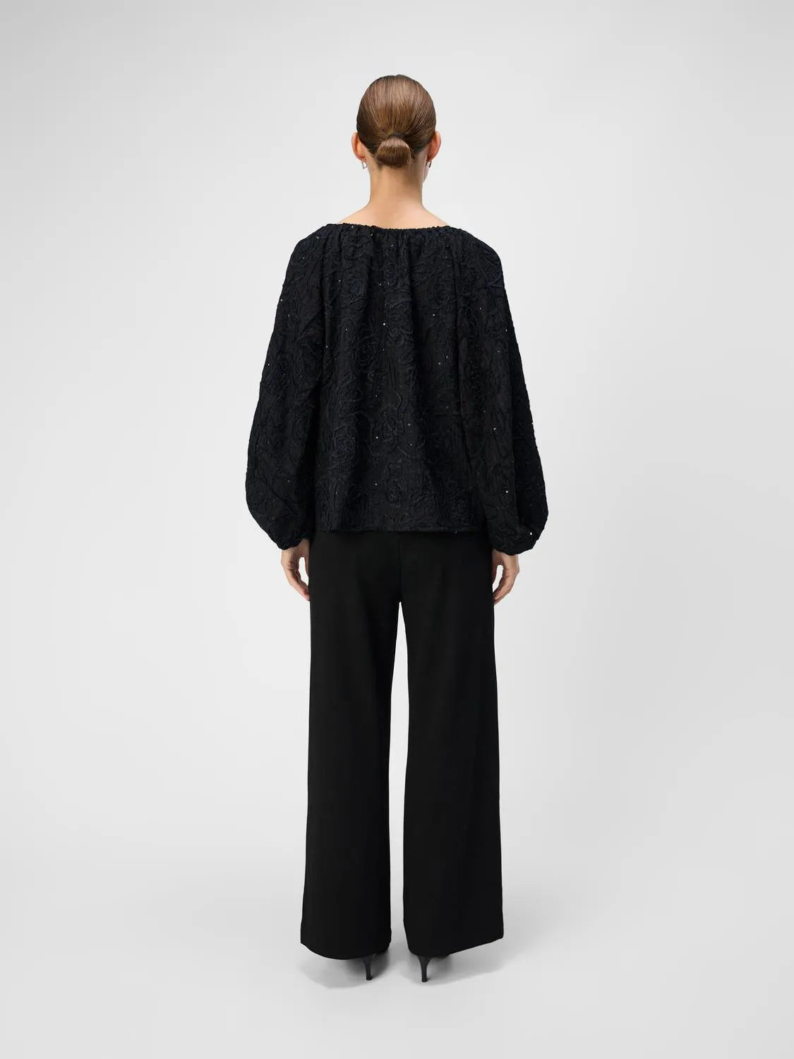 OBJFARA Top in Black