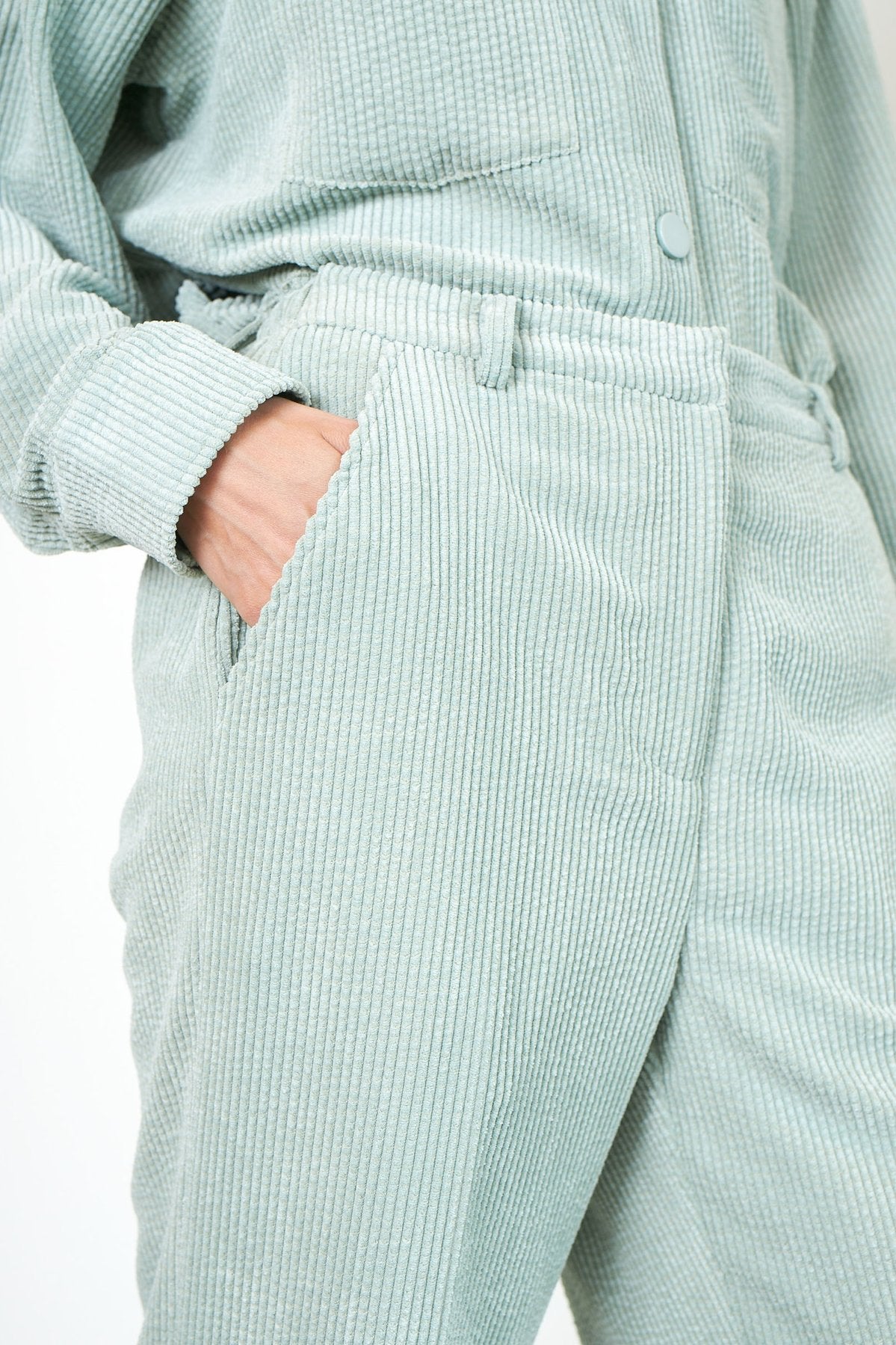 Boyas New Trousers in Mint Green