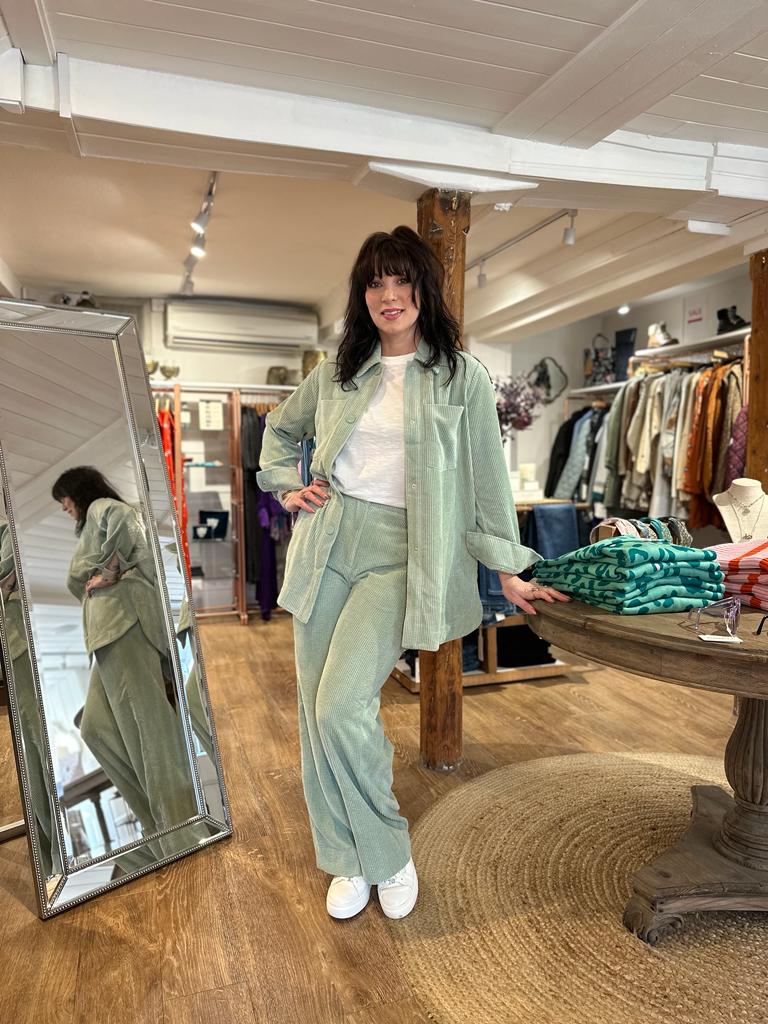 Boyas New Trousers in Mint Green