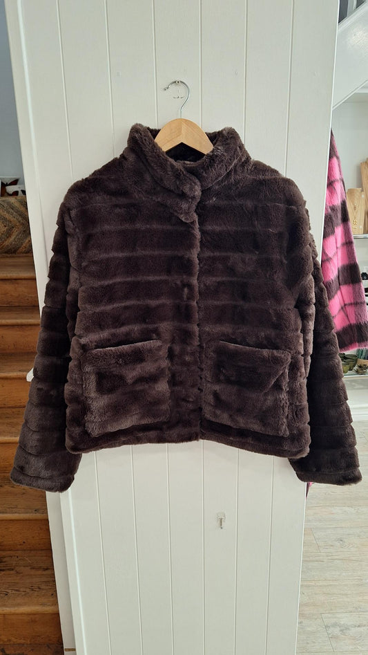 LeonieSZ Jacket in Chocolate Brown