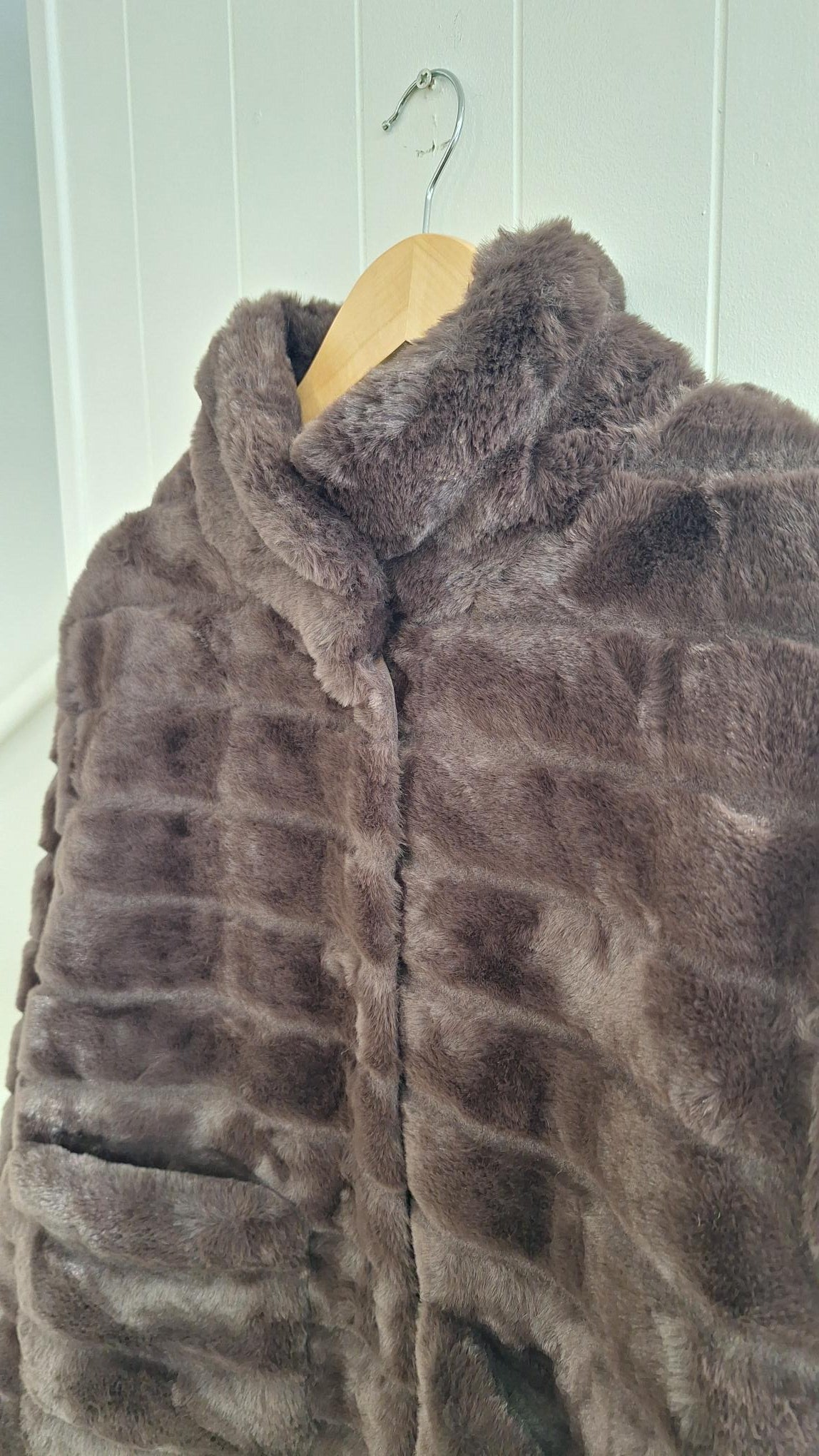 LeonieSZ Jacket in Chocolate Brown