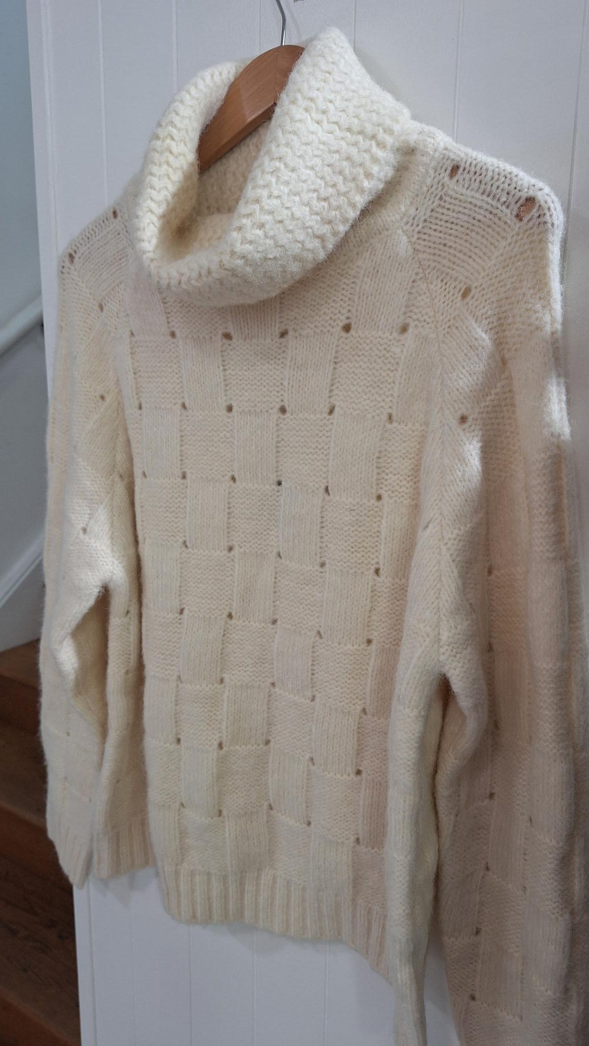 Weft Knitted Sweater