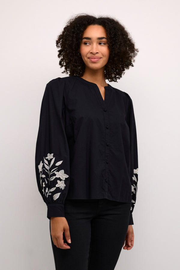 KAnatali Shirt in Deep Black