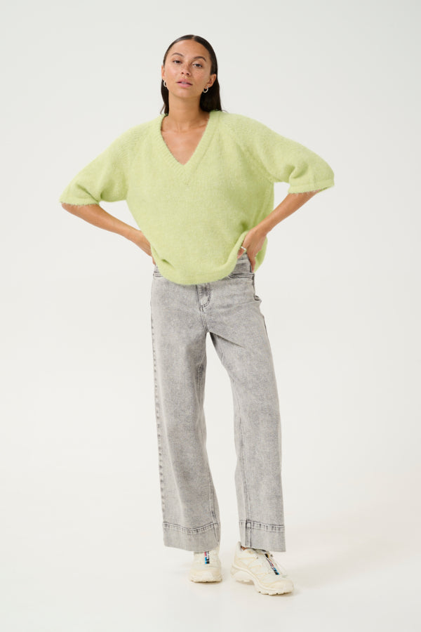 KAemilie V-neck Jumper in Lettuce Green