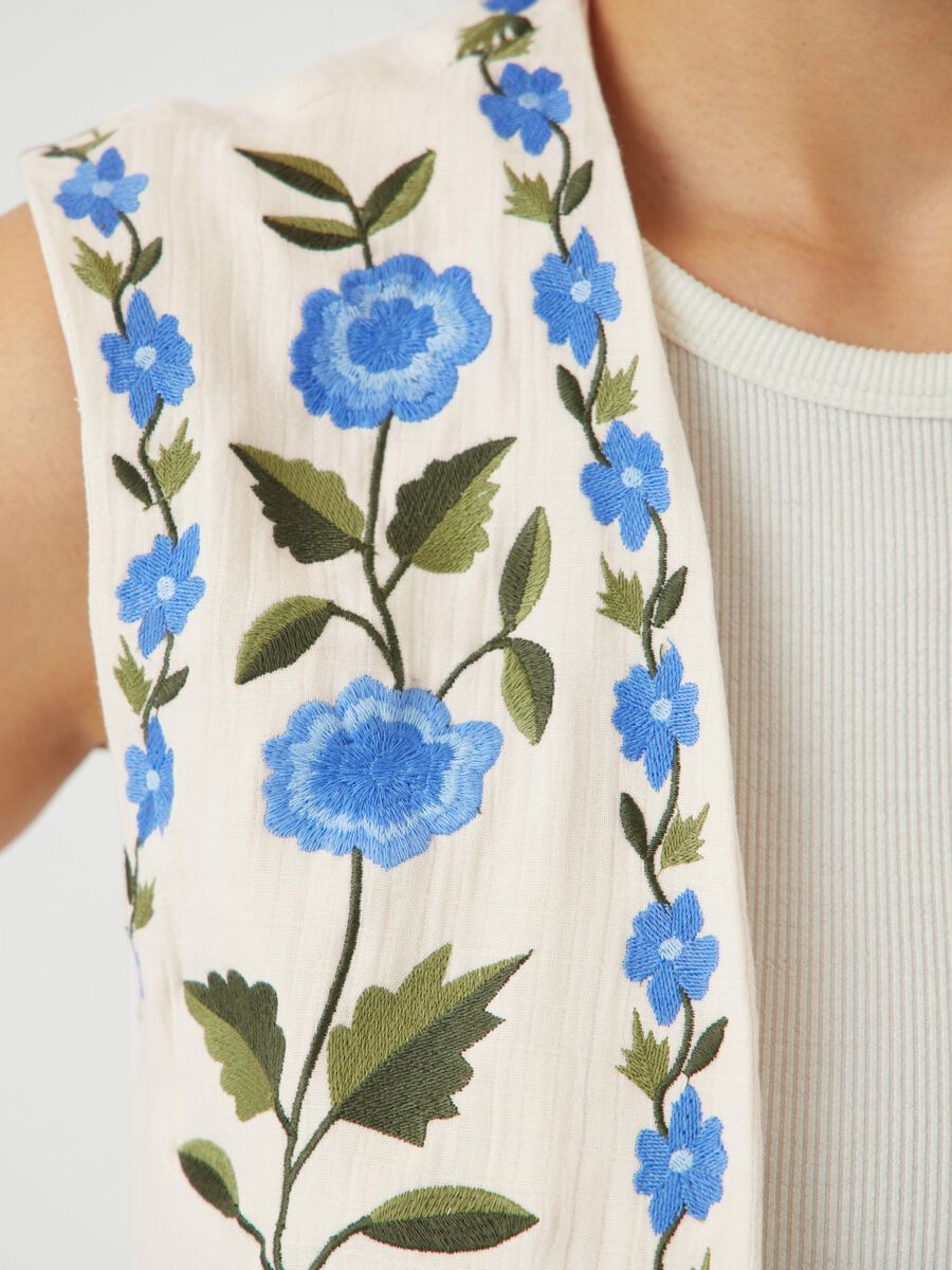 YASWOW Waistcoat in Cream with Blue Flowers