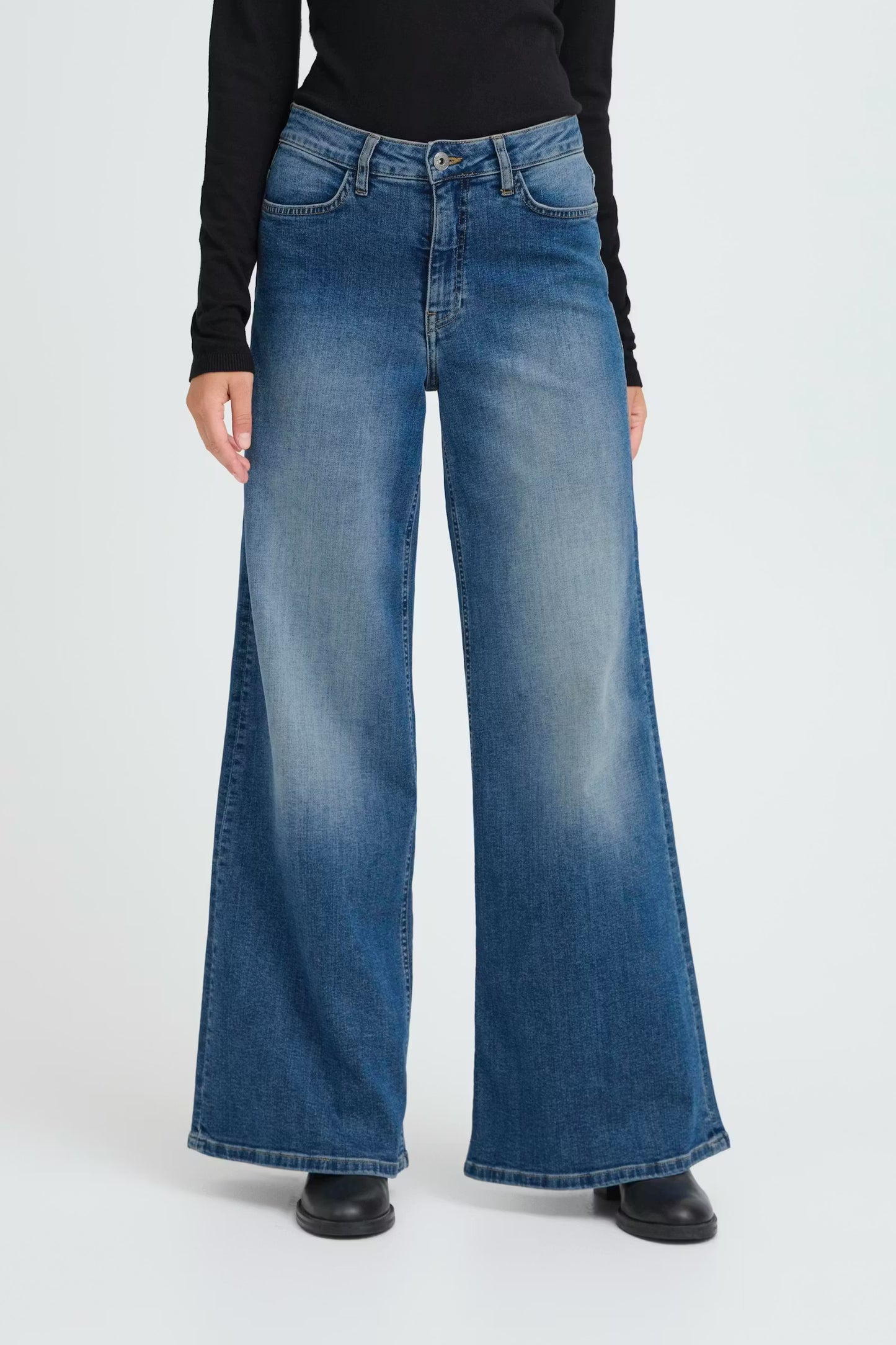 IHTWIGGY WIDE Jeans