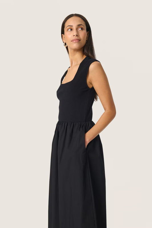 SLSimone Phoebe Dress in Black