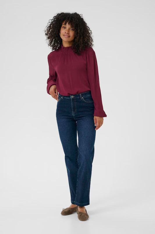 KAlizza Round Neck Pullover in Windsor Wine