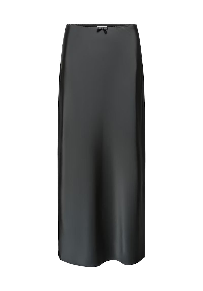 KAhill Skirt in Black Oyster