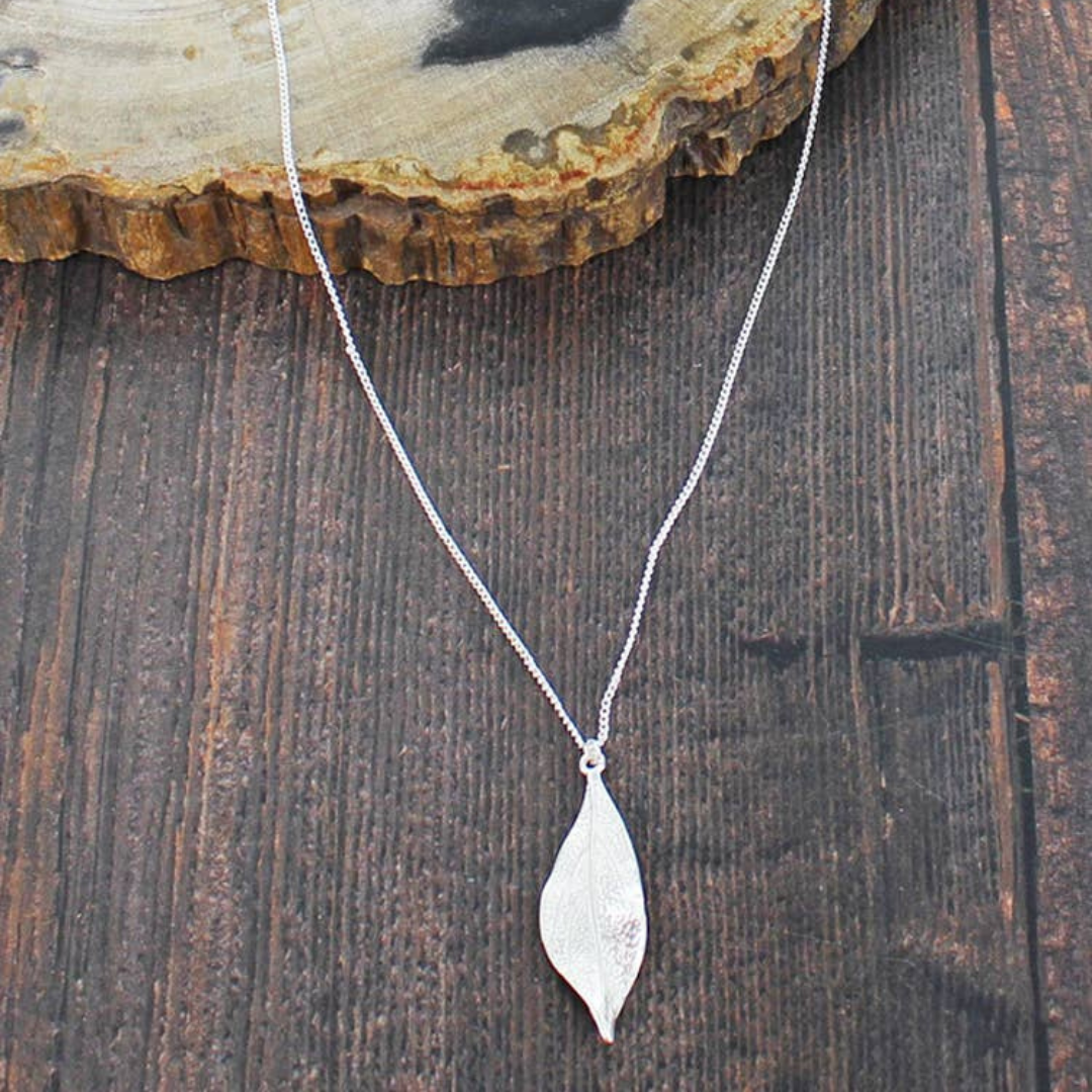 Silver Plated Chain Necklace with Leaf Pendant