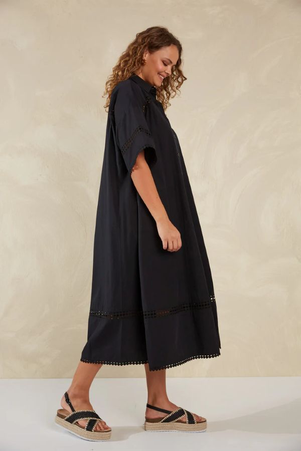 Adelfia Shirt Dress in Domino Black