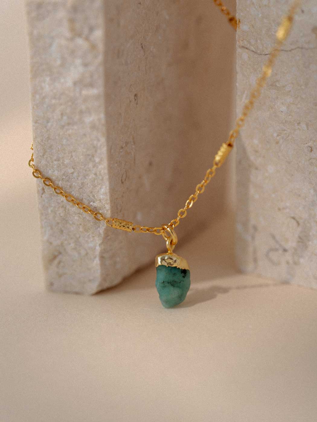 MOHICA RAW EMERALD NECKLACE